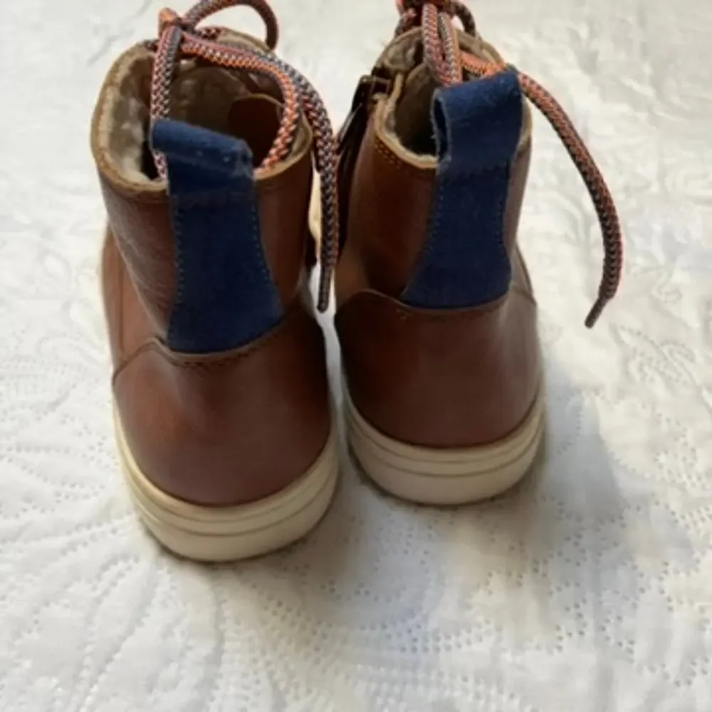 Mini Boden Sherpa Lined Ankle Boots Size 3